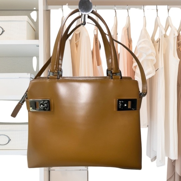 Salvatore Ferragamo 2 Way Shoulder/Hand Bag Gancini T22645 Brown Leather - Picture 1 of 15